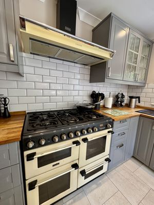 Breakfast Kitchen- click for photo gallery